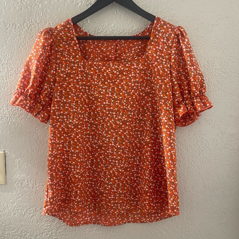 SHEIN Floral Orange Top Size Large‎